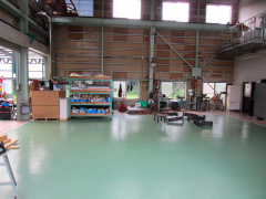 組立工場内観